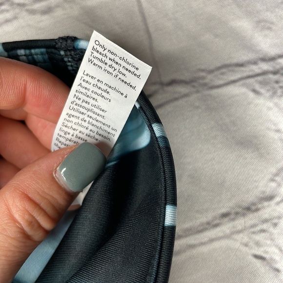 NWT Spanx Booty Boost 7/8 Printed Marble Leggings - Size Small - Picture 11 of 12